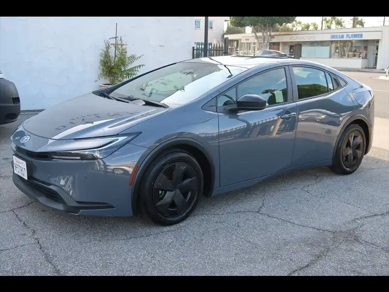 2024 Toyota Prius LE FWD's photo