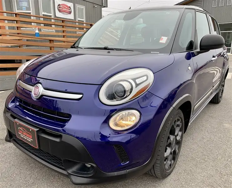 2015 FIAT 500L Trekking's photo