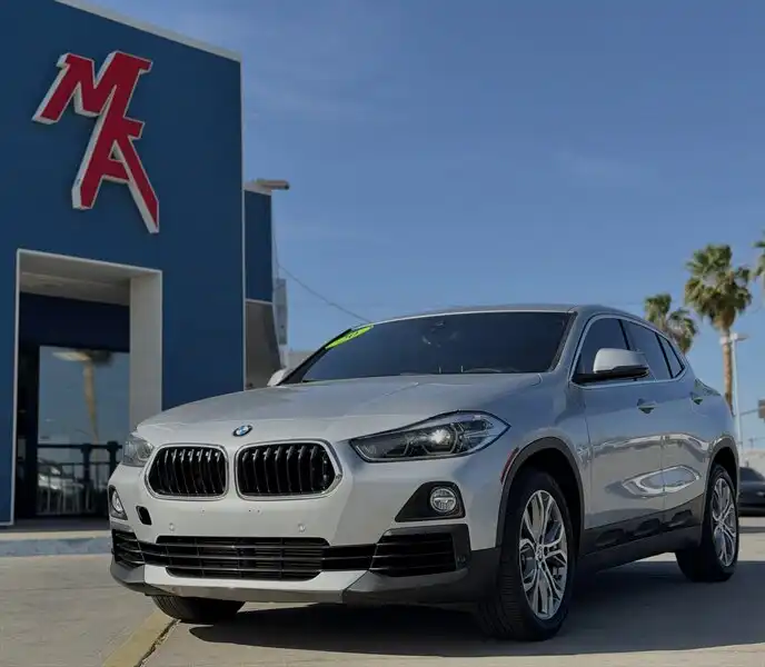 2020 BMW X2 sDrive28i's photo
