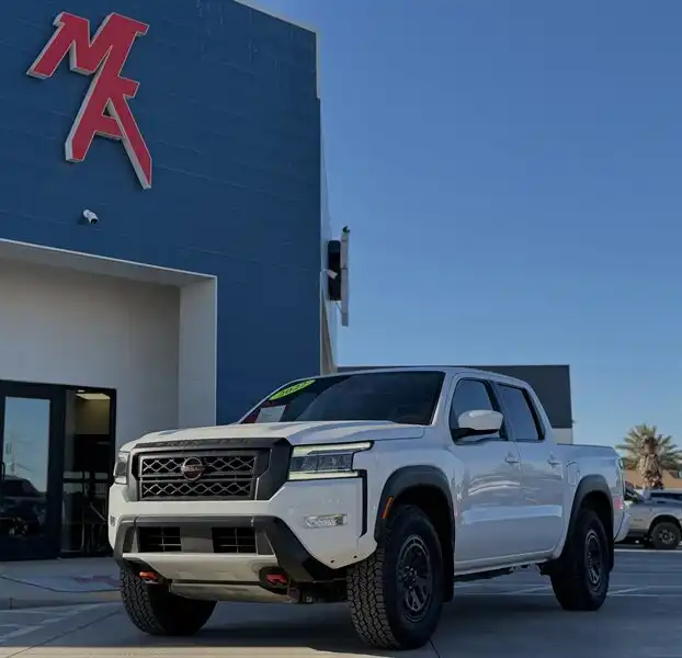 2022 Nissan Frontier PRO-4X Crew Cab 4X4's photo