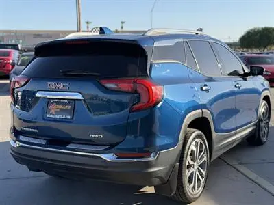 2021 GMC Terrain SLT AWD photo 3