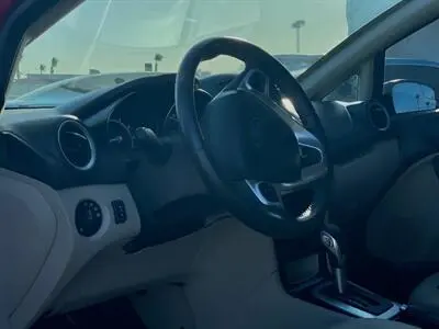 2017 Ford Fiesta Titanium Hatchback photo 5