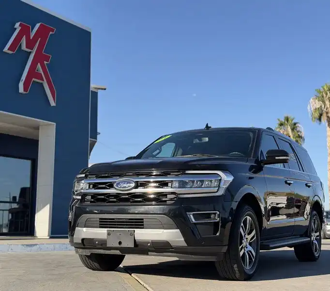2024 Ford Expedition Limited's photo