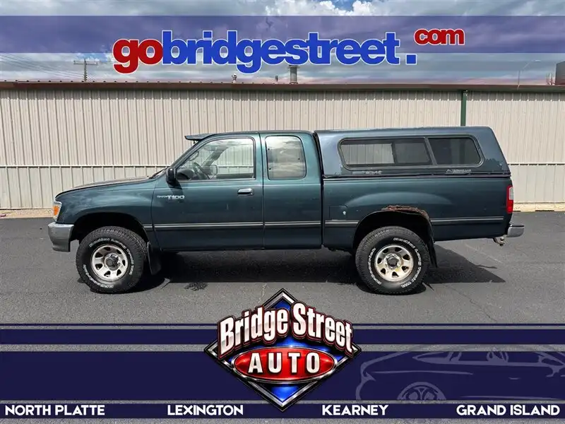 1995 Toyota T100 DX Truck's photo