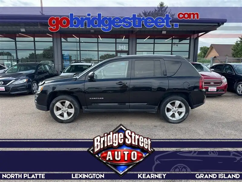 2016 Jeep Compass Sport's photo