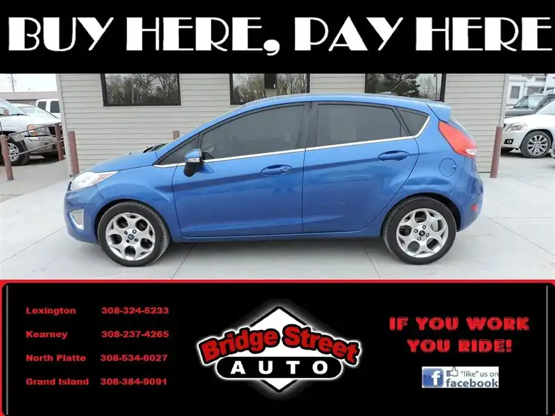 2011 Ford Fiesta SES Hatch's photo