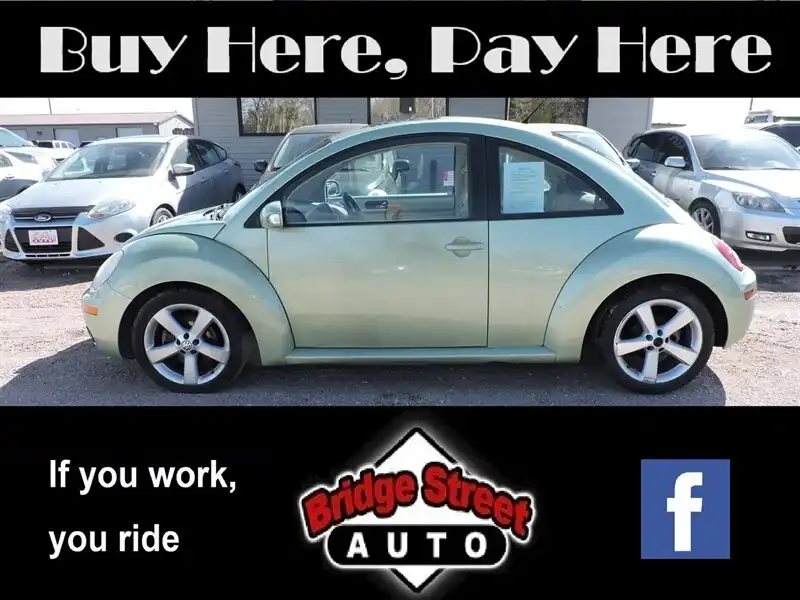 2006 Volkswagen Beetle 2.5 6AT's photo