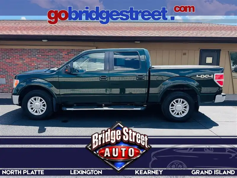 2013 Ford F-150 Lariat 4WD SuperCrew 145 in's photo