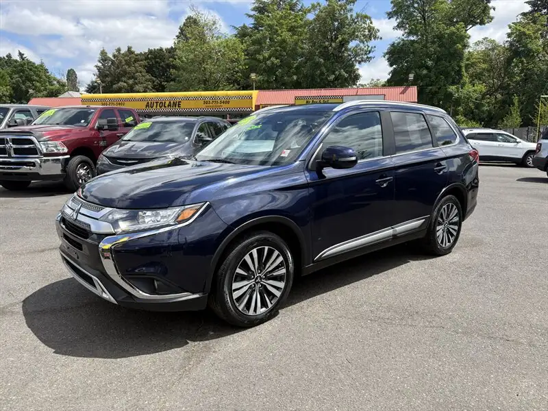 2020 Mitsubishi Outlander SEL FWD's photo