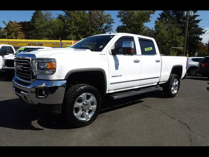 2018 GMC Sierra SLT 4WD Crew Cab Standard Box's photo