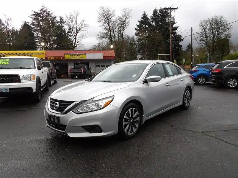 2017 Nissan Altima 2.5 SV's photo