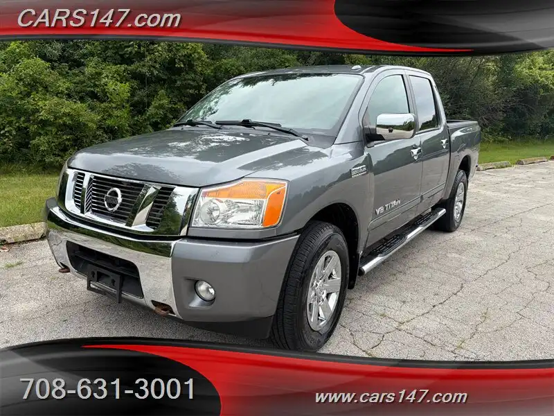 2014 Nissan Titan SV 4WD Crew Cab SWB's photo