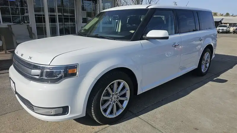 2019 Ford Flex Limited FWD's photo