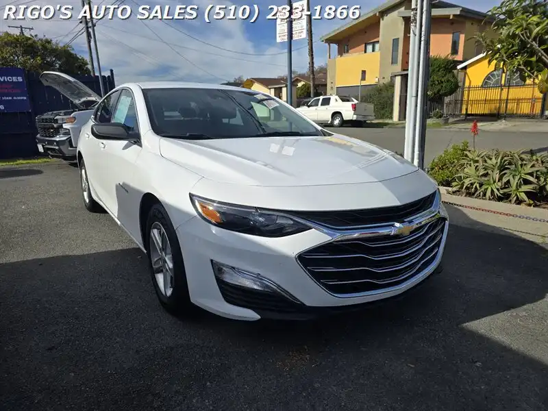 2023 Chevrolet Malibu 1FL's photo