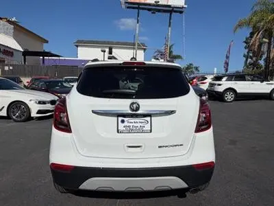 2019 Buick Encore Essence photo 3