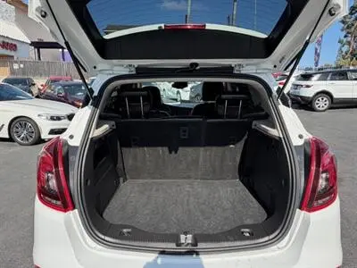 2019 Buick Encore Essence photo 4