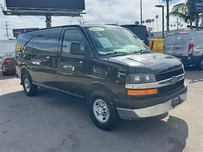 2015 Chevrolet Express 2500 Work Van HD photo 3