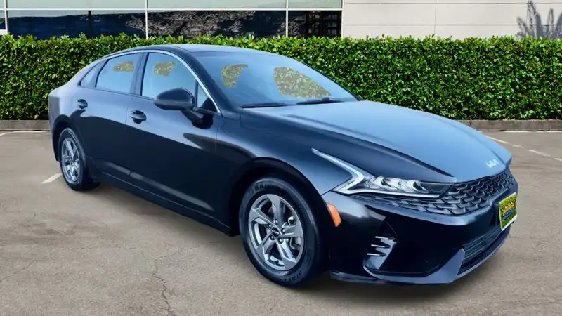 2022 Kia Optima LXS FWD's photo