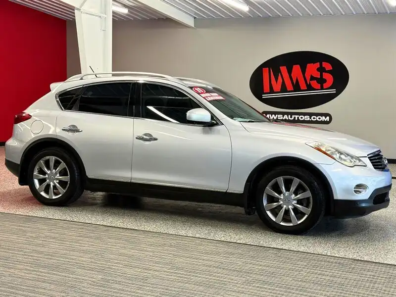 2011 INFINITI EX Journey AWD 35's photo