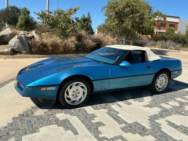 1988 Chevrolet Corvette Convertible's photo