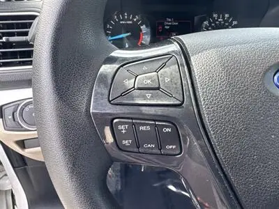 2018 Ford Explorer Base 4WD photo 5