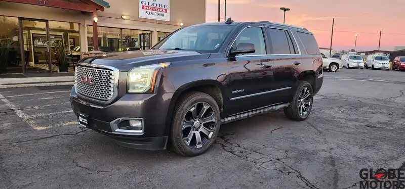2017 GMC Yukon 4WD Denali's photo