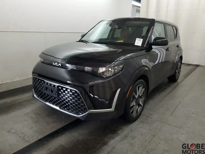 2024 Kia Soul 2.0L EX 6 IVT's photo