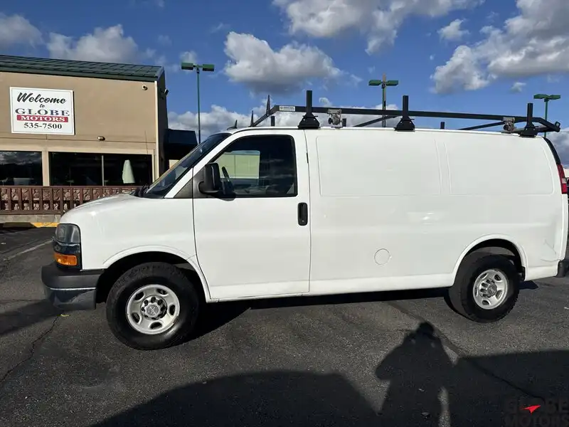 2014 Chevrolet Express 3500 Work Van HD's photo