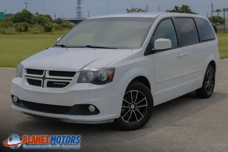 2017 Dodge Grand Caravan GT's photo