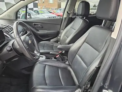 2016 Chevrolet Trax LTZ AWD photo 4