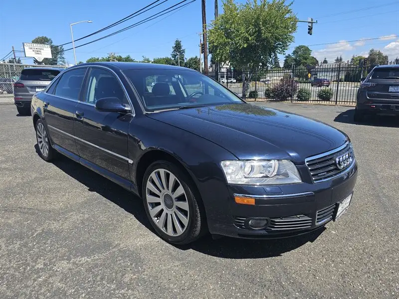2004 Audi A8 L 4.2 Quattro photo 1