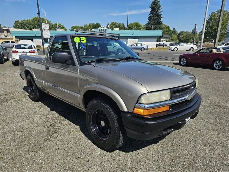 2003 Chevrolet S10 Truck's photo