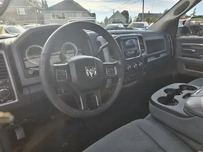 2018 RAM 2500 Tradesman Regular Cab photo 5