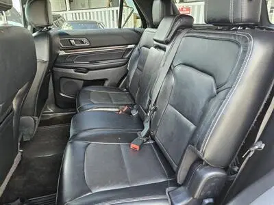 2016 Ford Explorer Limited 4WD photo 5