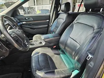 2016 Ford Explorer Limited 4WD photo 4