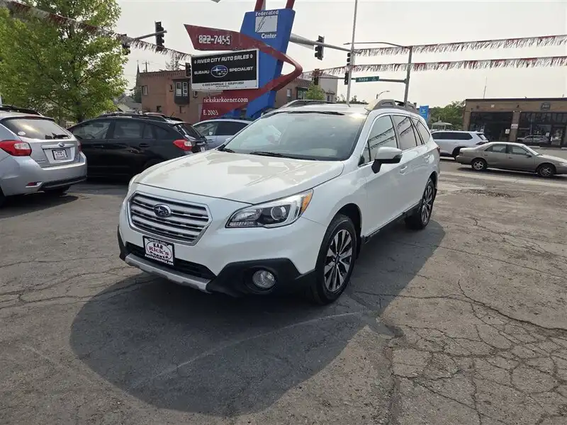 2016 Subaru Outback 3.6R Limited AT's photo