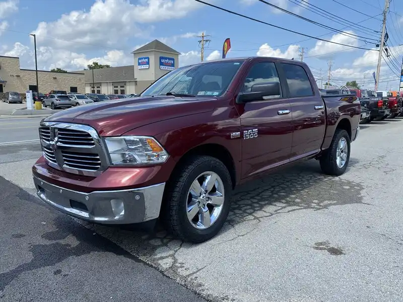 2017 RAM 1500 Big Horn 4x4 Crew Cab 5'7's photo