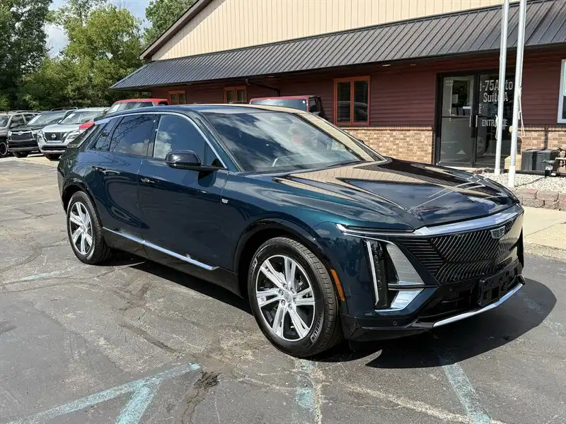 2024 Cadillac Lyriq Tech RWD's photo