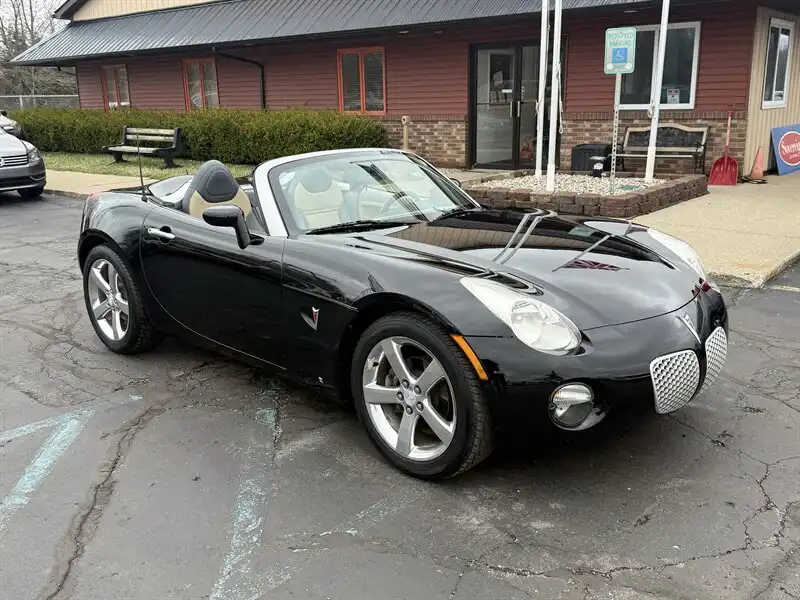 2007 Pontiac Solstice Base's photo
