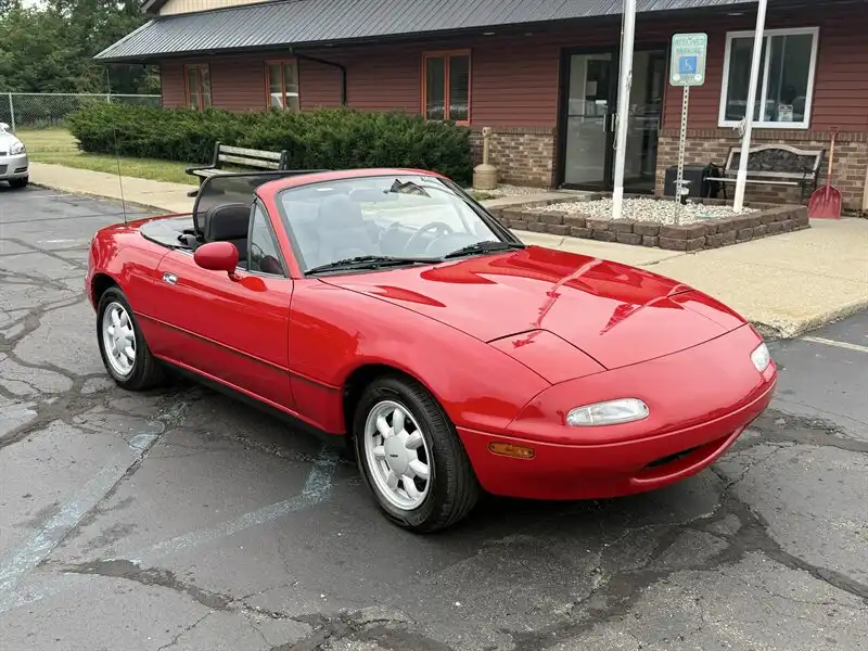 1990 Mazda MX-5 Miata's photo