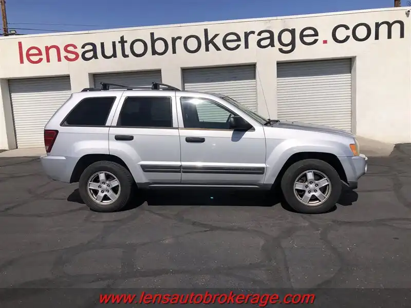 2005 Jeep Grand Cherokee Laredo 4WD's photo