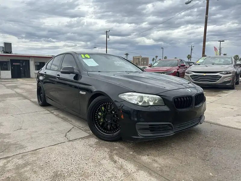 2014 BMW 5 Series 535i xDrive Sedan's photo