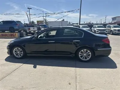 2013 Hyundai Genesis 3.8 photo 3