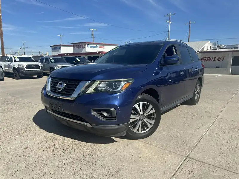 2017 Nissan Pathfinder S FWD's photo