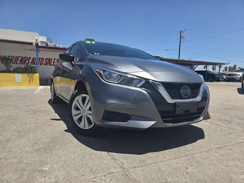 2021 Nissan Versa 1.6 S CVT's photo