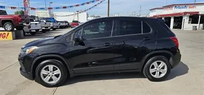 2020 Chevrolet Trax LS photo 3