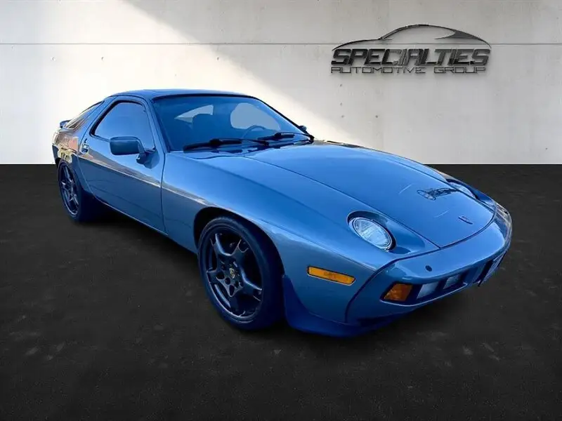 1984 Porsche 928 undefined photo 1