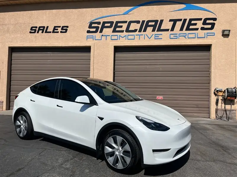 2024 Tesla Model Y Long Range Rear Wheel Drive photo 1