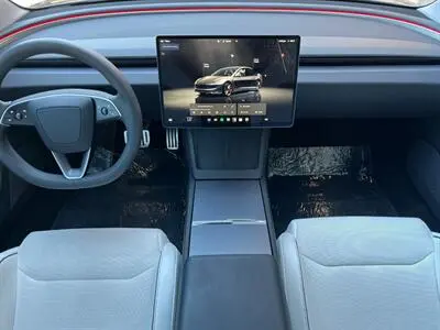2024 Tesla Model 3 Performance photo 5
