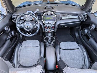 2016 MINI Cooper S photo 3